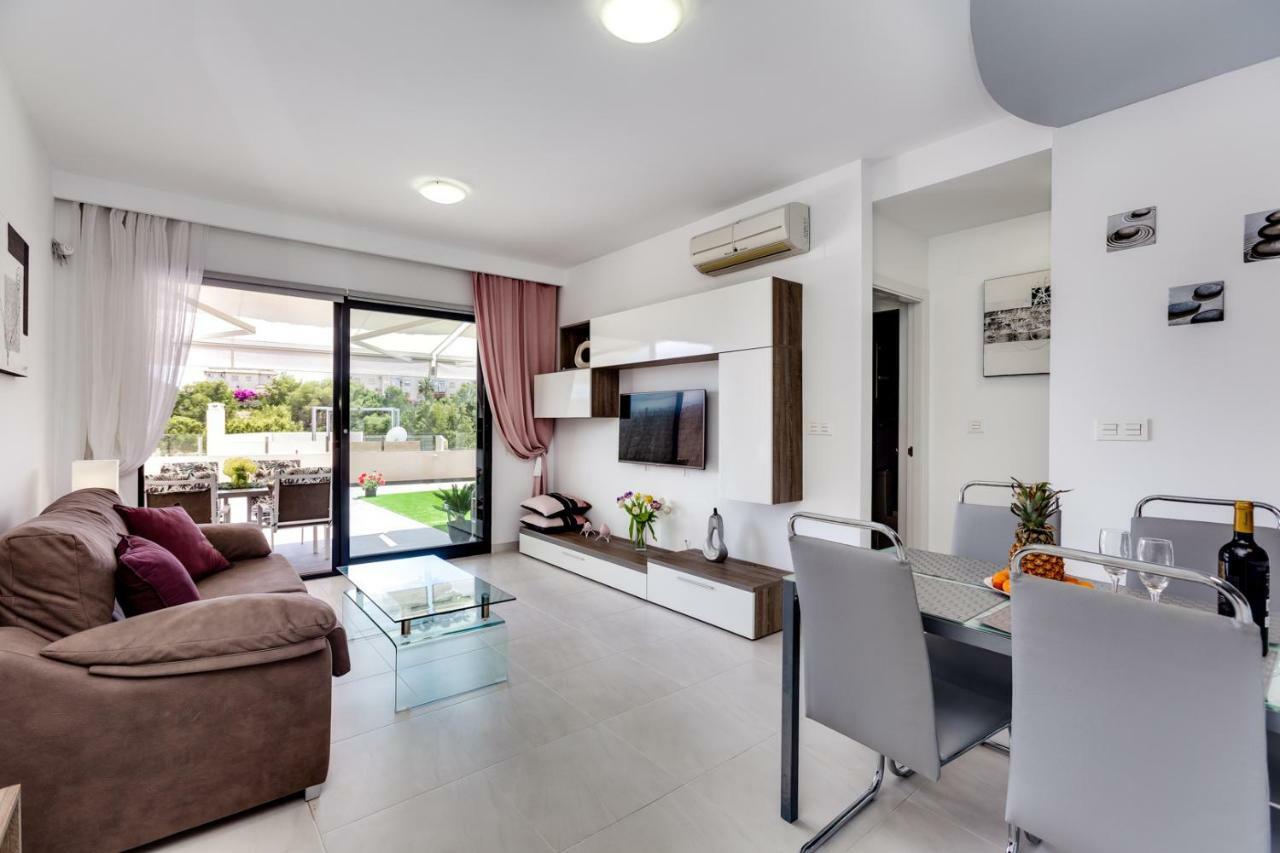 La Zenia Sabrina Apartment 5 โอริอุเอลา ภายนอก รูปภาพ